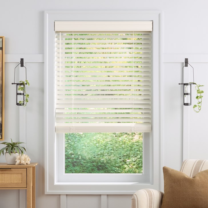 Color: Frost W1055; Lift: Cordless; Tilt: Wand; Ladder: Standard; Headrail: Standard