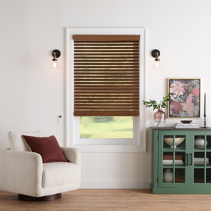 Color: Walnut 116; Lift and Tilt: Motorized; Headrail: 3 Inch Traditional Valance